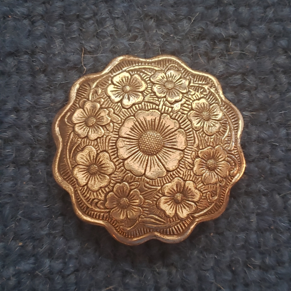 Western chic metal belt buckle statement piece